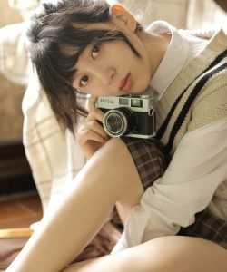 可爱美女大学生文艺清新美女照片
